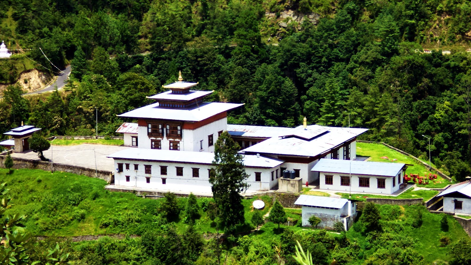 tashi yangtsi dzong